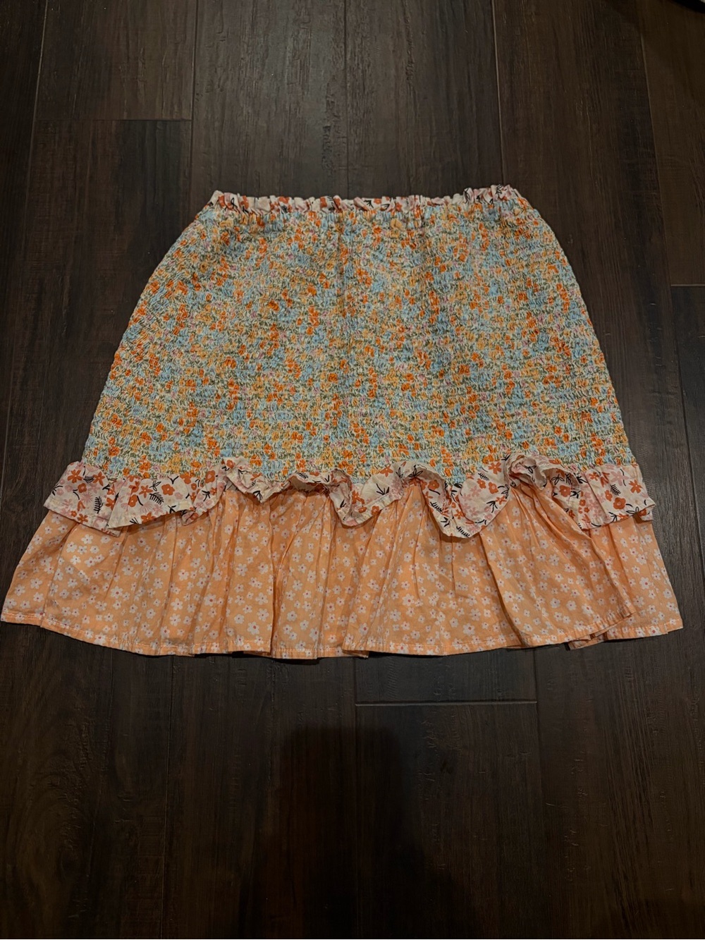 American Eagle Floral Ruffle Mini Skirt Medium